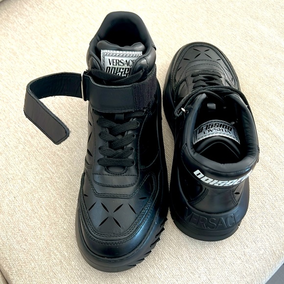 Brand new men's Versace ODISSEA SNEAKERSSize (41)